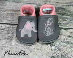 1_puschen_anthrazit_altrosa_elefant_note